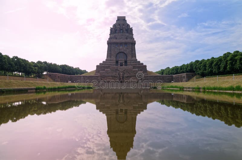 Red blue sky over Monument to the Battle of the Nations Das Völkerschlachtdenkmal in Leipzig, Germany. The Monument to the Battle of the Nations is a monument royalty free stock photography Red blue sky over Monument to the Battle of the Nations Das Völkerschlachtdenkmal in Leipzig, Germany. The Monument to the Battle of the Nations is a monument royalty free stock photography