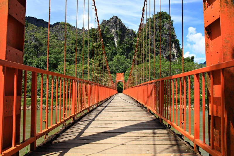 Red Bridge in Vang Viang