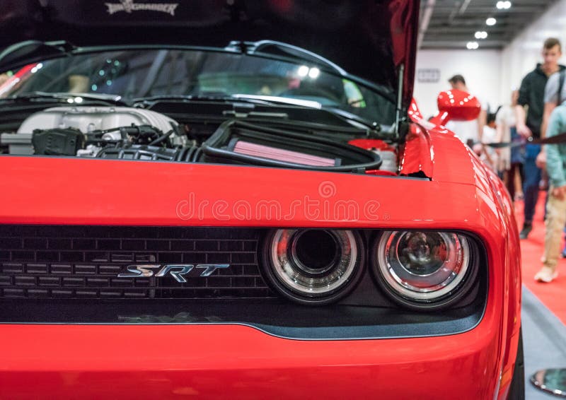 Red Dodge Challenger SRT Front Editorial Photo - Image of hemi, power ...
