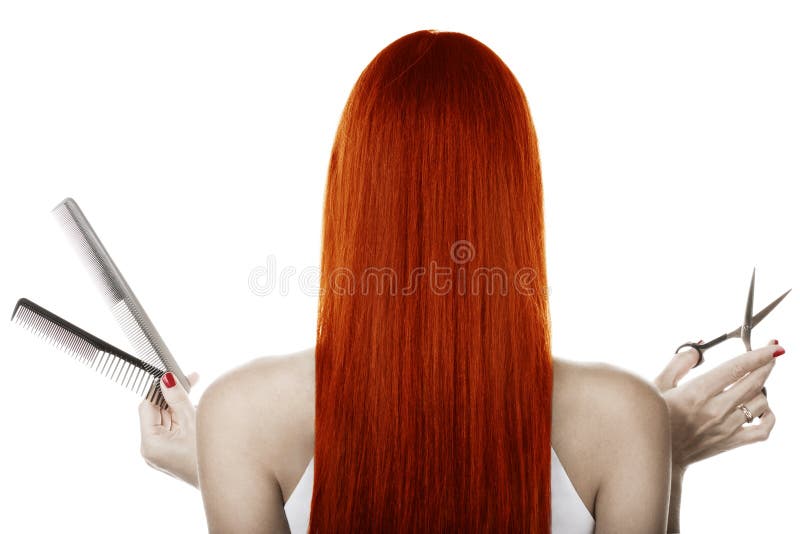 Rosso di capelli e parrucchieri strumenti.