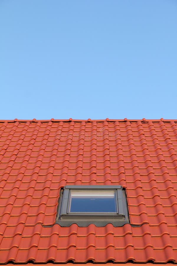 Red roof with one vertical windows