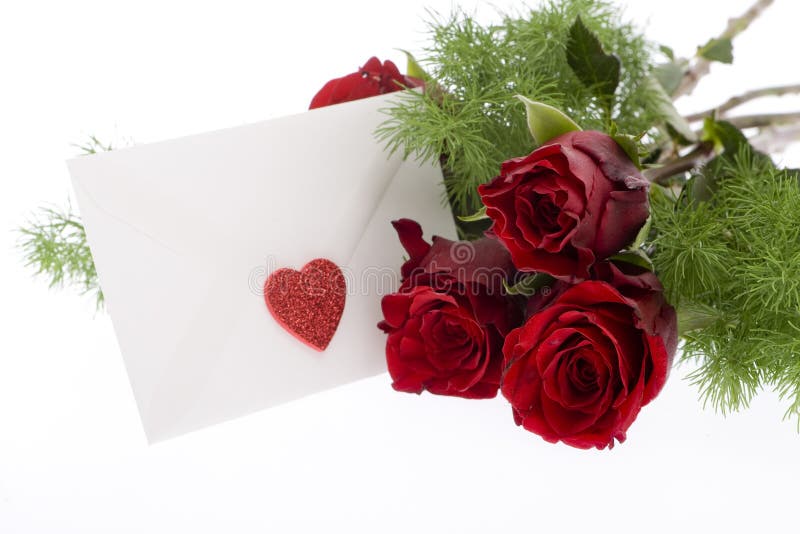 Red roses with envelope and heart