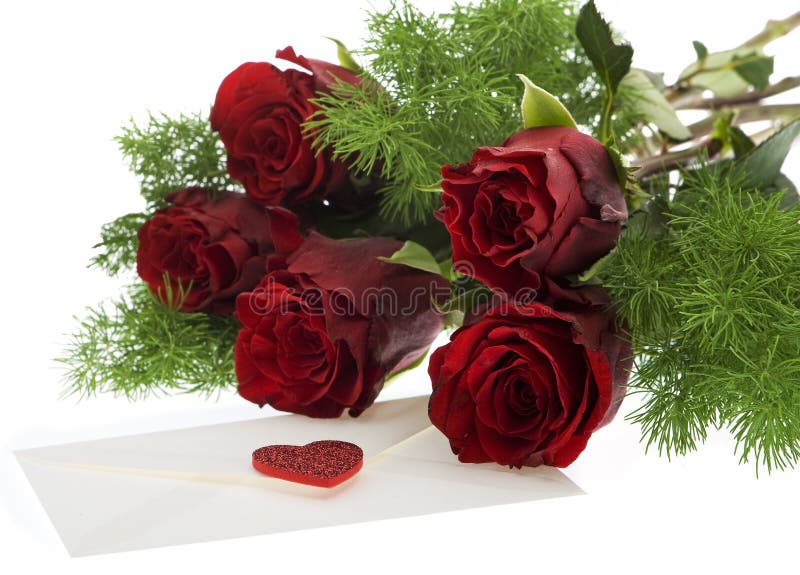 Red roses with love letter
