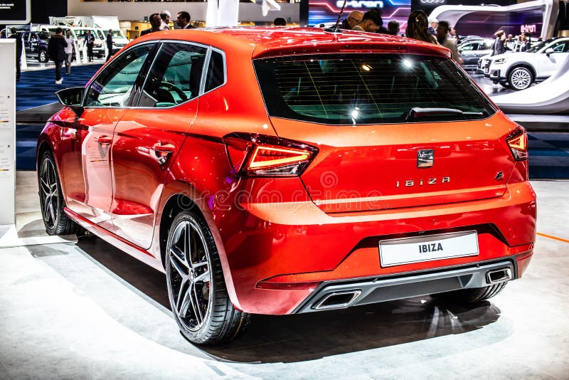 Red Seat Ibiza Fr Brussels Motor Show 第5代 Mk5 Mqb A0平台 Seat生产的超小型车编辑类图片 图片包括有陈列 经销商