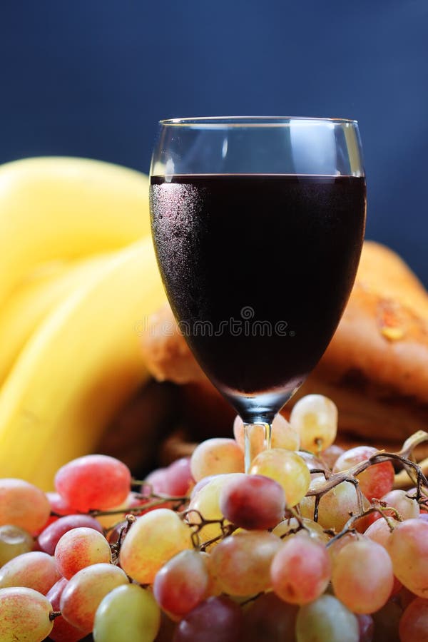 Cold red wine background stock image. Image of wine, macro 7300403