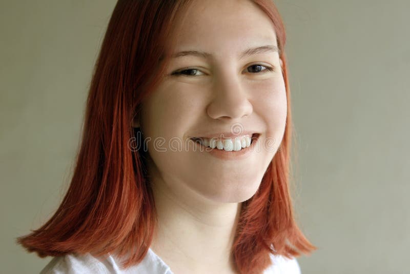 redhead εφηβικός κοριτσιών στοκ φωτογραφία με δικαίωμα ελεύθερης χρήσης redhead εφηβικός κοριτσιών στοκ φωτογραφία με δικαίωμα ελεύθερης χρήσης
