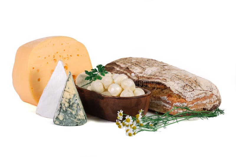 Reeks verschillende soorten kaas met eigengemaakt brood royalty-vrije stock foto Reeks verschillende soorten kaas met eigengemaakt brood royalty-vrije stock foto