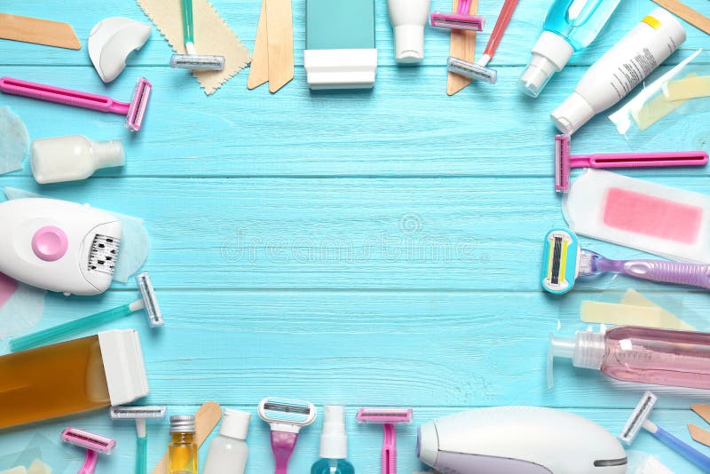 Reeks voor epilation op houten achtergrond, royalty-vrije stock afbeeldingen Reeks voor epilation op houten achtergrond, royalty-vrije stock afbeeldingen