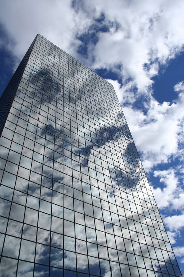 Reflection of clouds in skyscraper