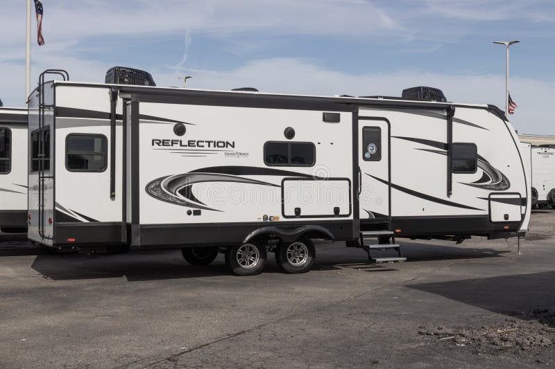 Reflection Grand Design by Winnebago fifth wheel travel trailer RV. Winnebago makes RV and motorhome vacation vehicles