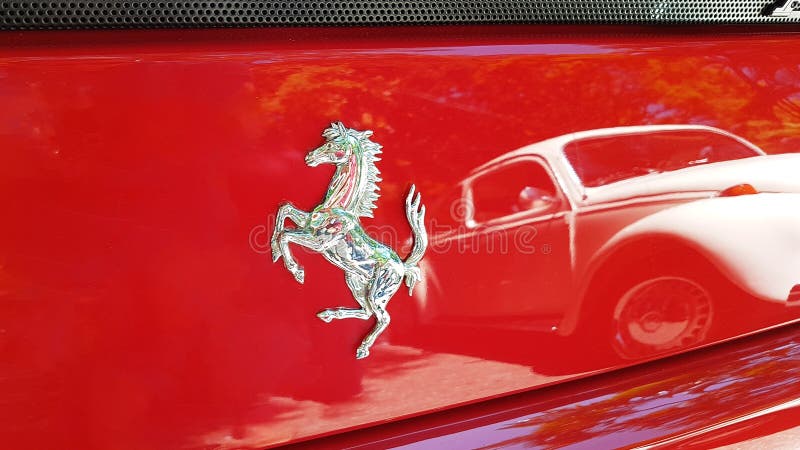 Foto de Cavalo De Corrida Vermelho Frente e mais fotos de stock de