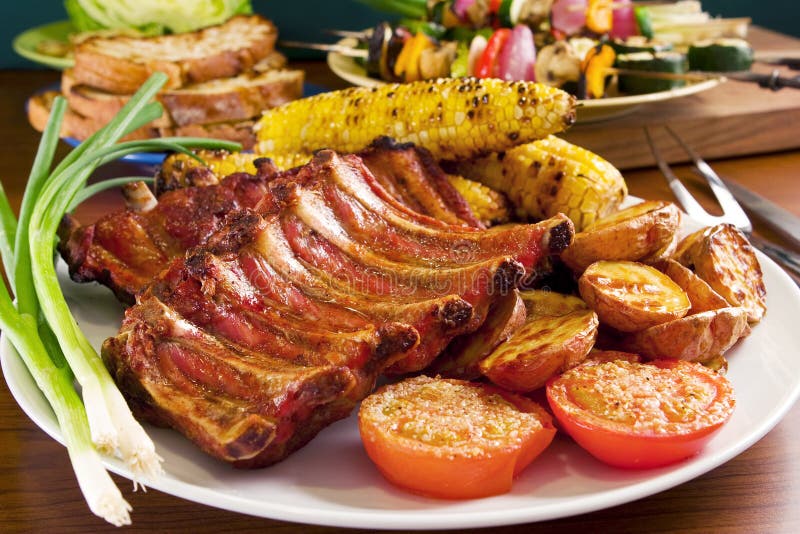 Reforços de carne de porco grelhados Reforços de carne de porco grelhados