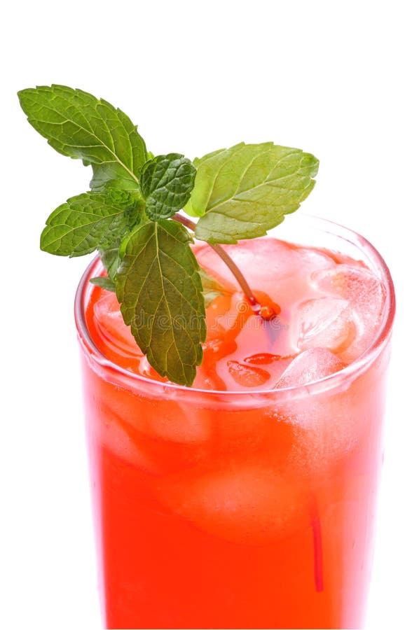 Refreshing drink with mint