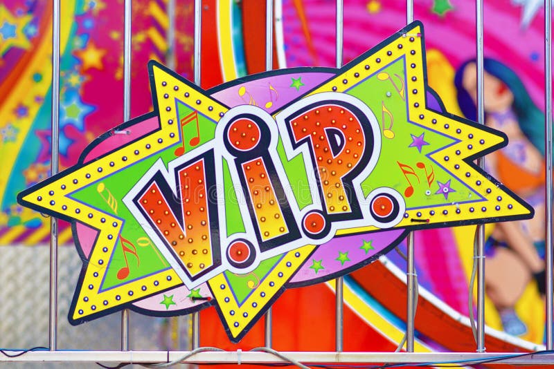 Refrán cómico retro colorido ‘V de la muestra del estilo I P ‘en la atracción del funfair fotografía de archivo Refrán cómico retro colorido ‘V de la muestra del estilo I P ‘en la atracción del funfair fotografía de archivo