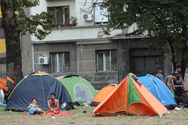 Refugiados sirios en Serbia fotografía de archivo Refugiados sirios en Serbia fotografía de archivo