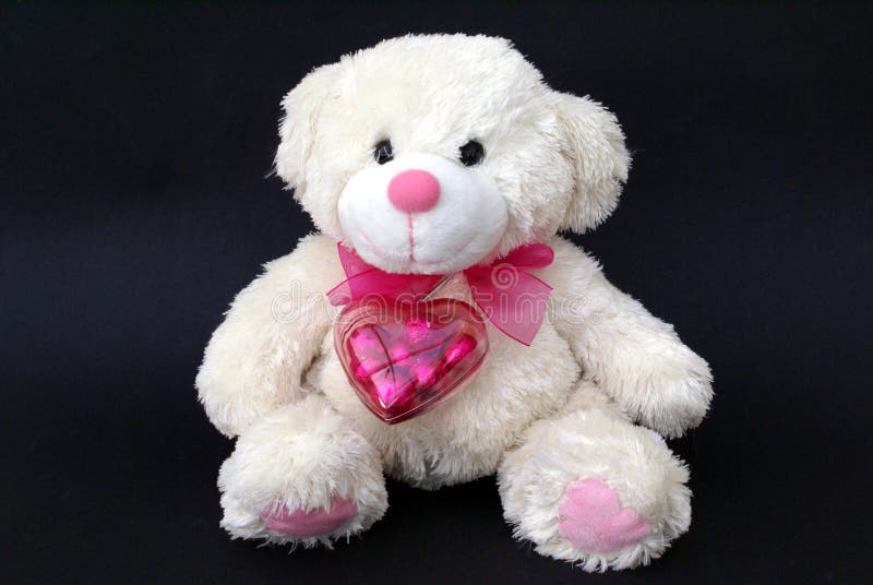 Regalo De Un Oso De Peluche Con Una Caja En Forma De Corazón Del Chocolate Foto de archivo - Imagen de forma, caja: 59688480