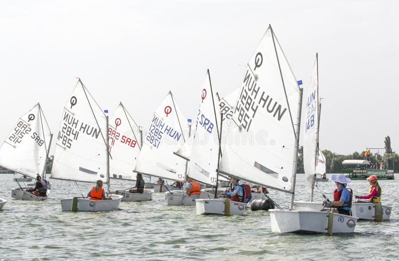 Regatta-Weinlese-Tage 2015 im See Palic lizenzfreie stockbilder Regatta-Weinlese-Tage 2015 im See Palic lizenzfreie stockbilder
