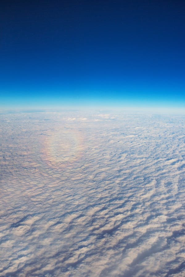 Regenbogen Von Der Spitze, Ansicht Vom Flugzeug Stockbild - Bild von