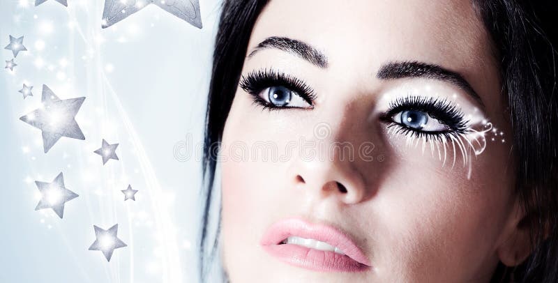 Regina della neve, bella donna nello stile di natale fotografia stock libera da diritti Regina della neve, bella donna nello stile di natale fotografia stock libera da diritti