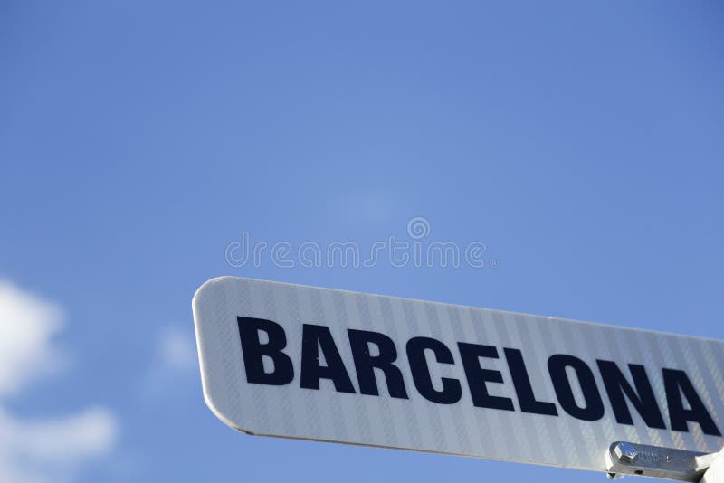 Reise nach Barcelona! Barcelona-Straßenschild für Spanien-toursim stockbild Reise nach Barcelona! Barcelona-Straßenschild für Spanien-toursim stockbild