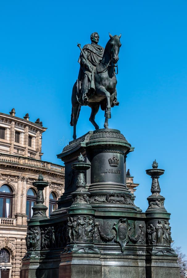 Reiterstatue des Königs John in Dresden, Deutschland stockbilder
