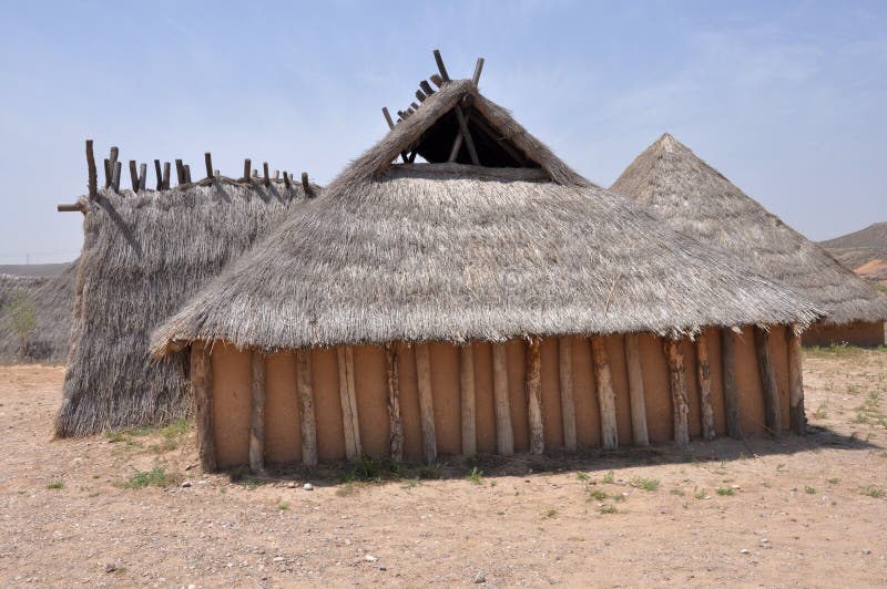 In the neolithic, the semi-subterranean mud houses started appearing. In the neolithic, the semi-subterranean mud houses started appearing.