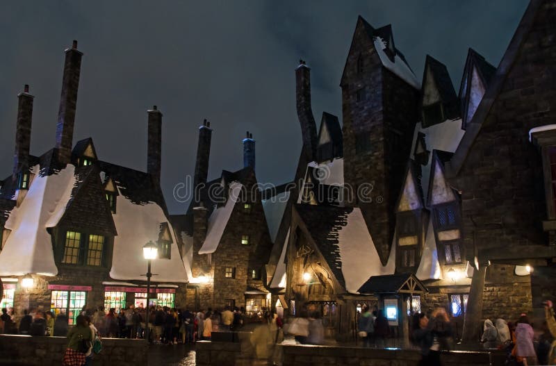 Rekonstruktion von Hogsmeade-Dorf in Universal Studios Japan lizenzfreies stockfoto Rekonstruktion von Hogsmeade-Dorf in Universal Studios Japan lizenzfreies stockfoto