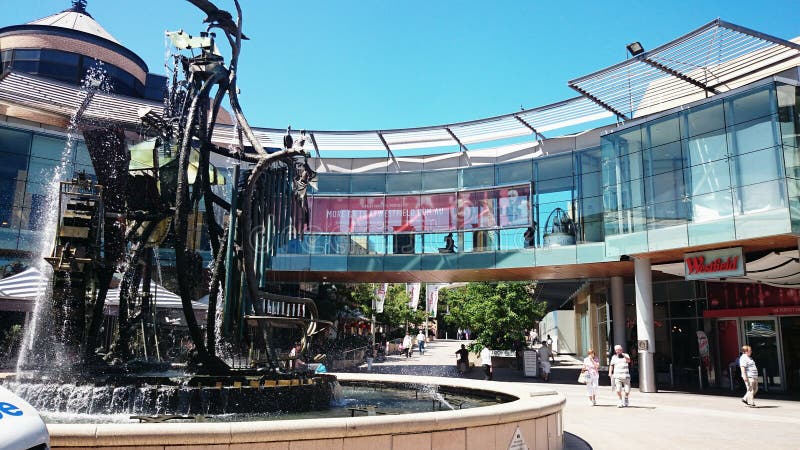 Reloj de agua delante del centro comercial de Westfield, Hornsby Australia fotografía de archivo Reloj de agua delante del centro comercial de Westfield, Hornsby Australia fotografía de archivo