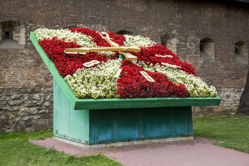 Relógio de flores no centro de Lviv imagens de stock Relógio de flores no centro de Lviv imagens de stock