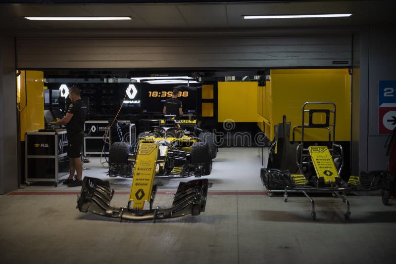 Renault drużyny samochód w pudełkach obraz stock Renault drużyny samochód w pudełkach obraz stock