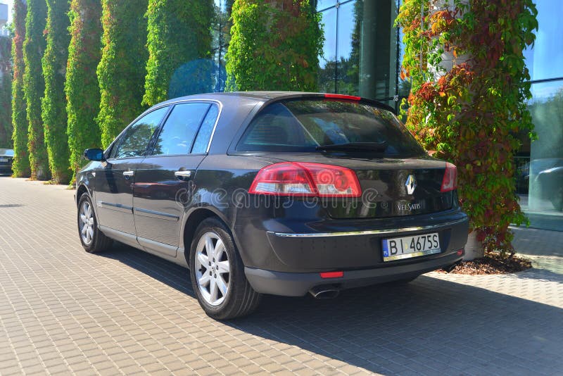 Antiguo Renault Megane Ii Versión Sedan Conducción Fotografía