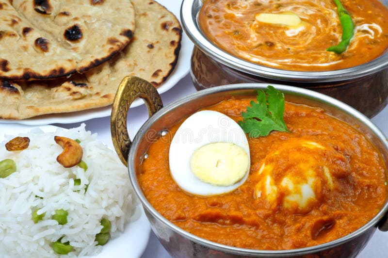 Repas indien avec le cari d'oeufs Repas indien avec le cari d'oeufs