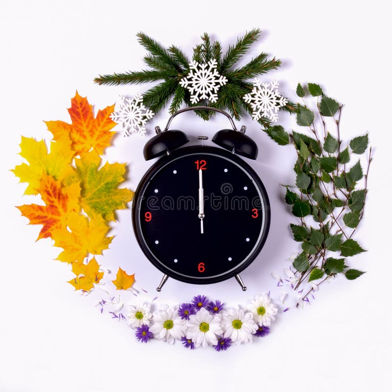 Gade Artifact Moralsk uddannelse 270 Nature Clock Seasons Photos - Free & Royalty-Free Stock Photos from  Dreamstime