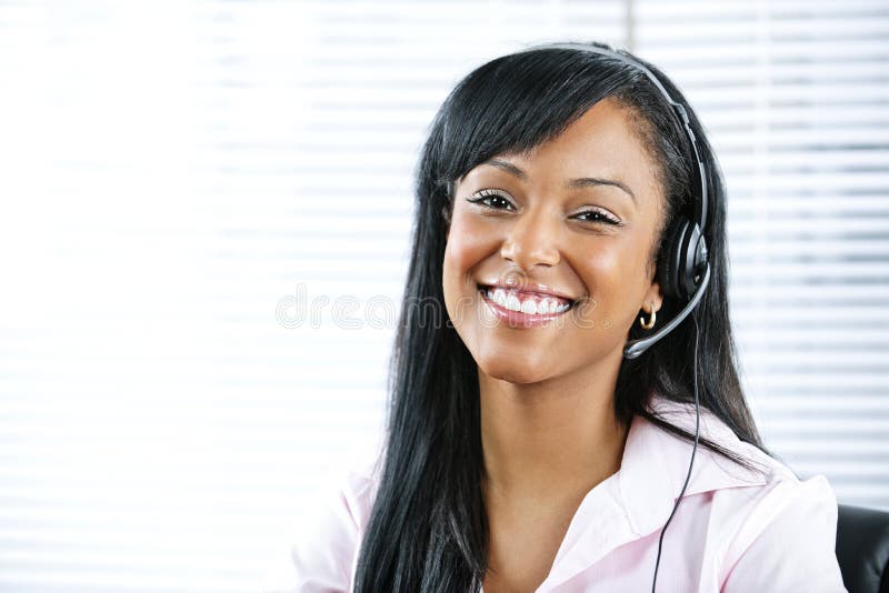 Reprezentant de asistență pentru clienți cu set de căști stock image