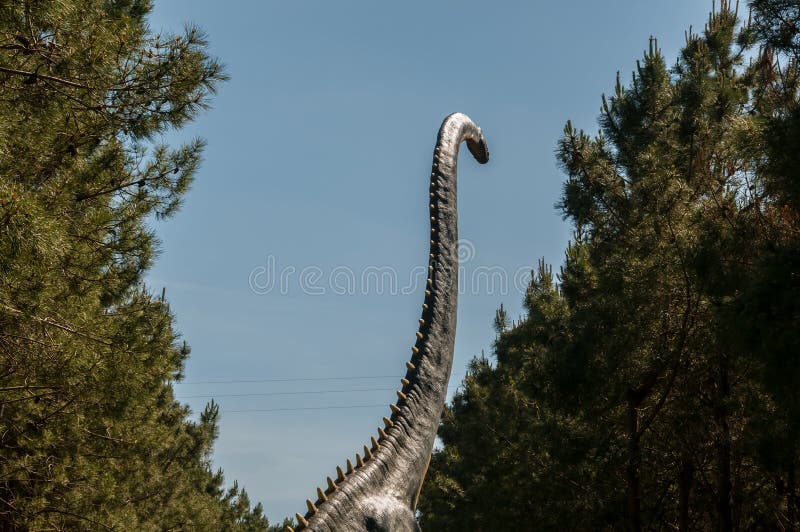 Dinosaurio En Dino Park En Portugal Con Los Dinosaurios Del Mismo Tama?o Imagen de archivo editorial - Imagen de verde, completo: 146322919 Dinosaurio En Dino Park En Portugal Con Los Dinosaurios Del Mismo Tama?o Imagen de archivo editorial - Imagen de verde, completo: 146322919