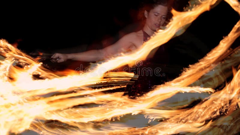 Représentation de femme du feu clips vidéos