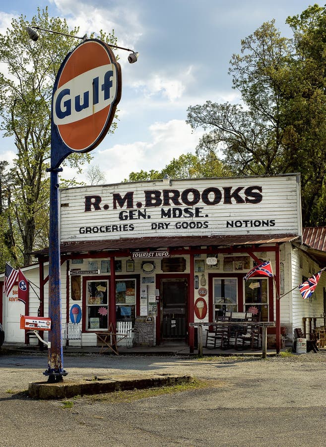 Res brooks general store in rugby tennessee