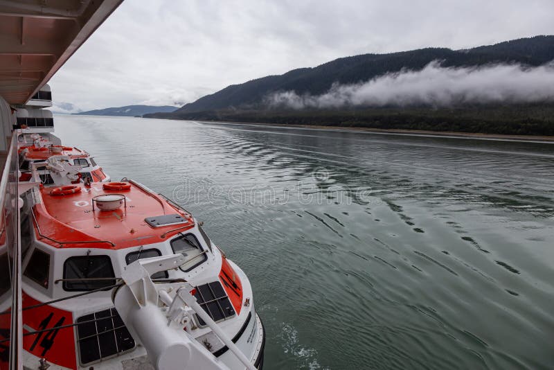 glacier bay cruise ship rescue