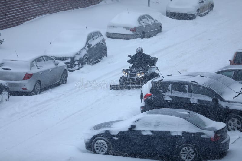 Snow removal vehicle editorial photography. Image of lift 26602622