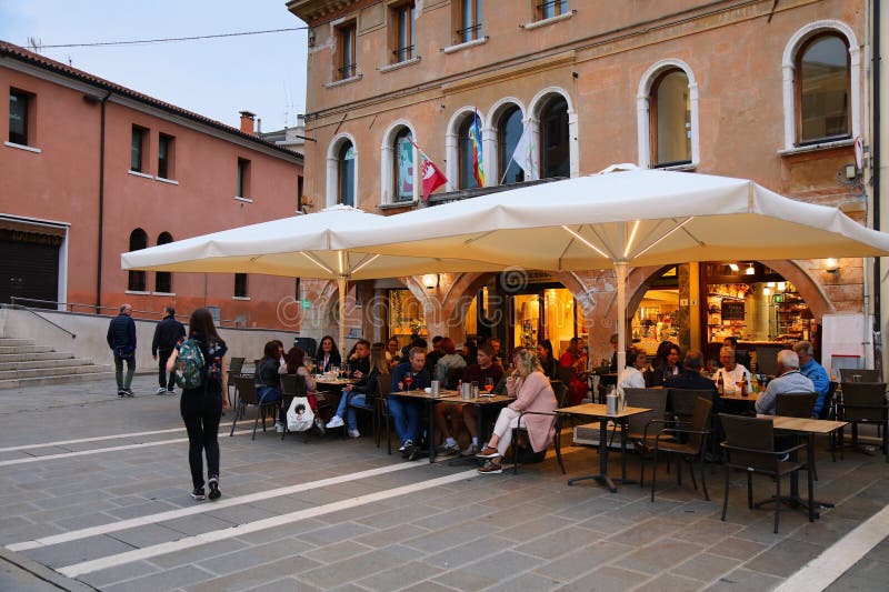 Restaurant in Mestre (Venice Editorial Photo - Image of monument, place ...