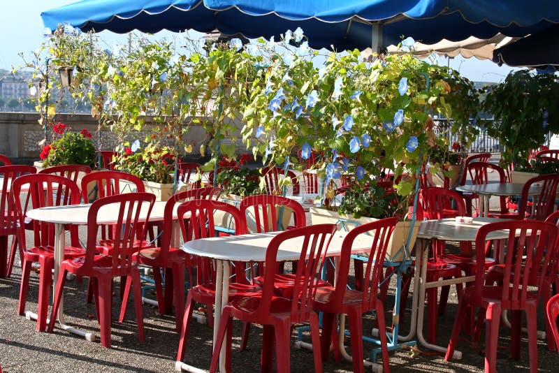 Restaurante ao ar livre fotografia de stock royalty free