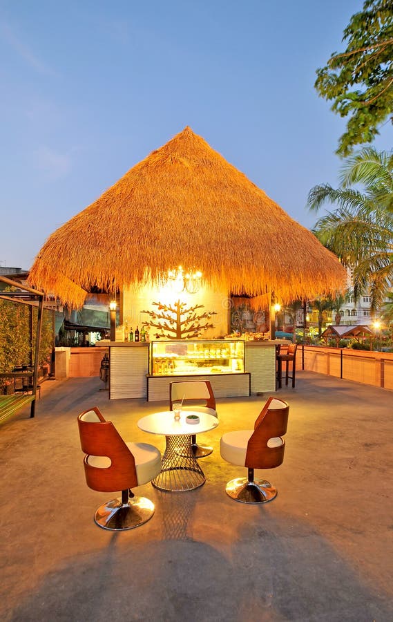 Casa de campo crepuscular foto de