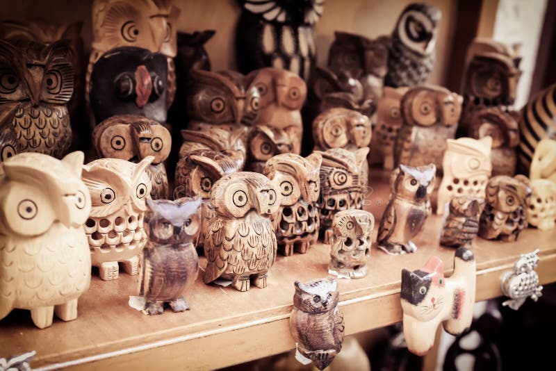 RETHIMNO, GREECE – 19 JUNE, 2015. Wooden figures - toy owls in the store. RETHIMNO, GREECE – 19 JUNE, 2015: Toys - wooden figures - toy owls in the store stock photography RETHIMNO, GREECE – 19 JUNE, 2015. Wooden figures - toy owls in the store. RETHIMNO, GREECE – 19 JUNE, 2015: Toys - wooden figures - toy owls in the store stock photography
