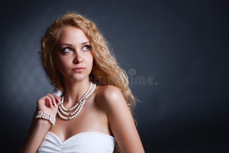 Retrato da forma da mulher imagens de stock royalty free Retrato da forma da mulher imagens de stock royalty free