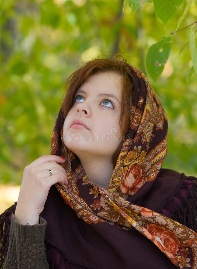 Retrato da menina romântica imagens de stock royalty free