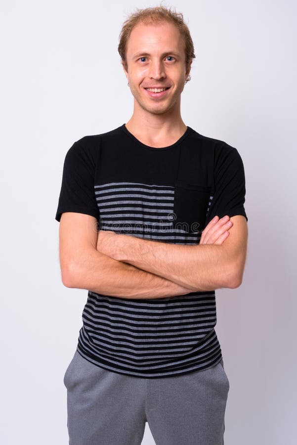 Retrato de hombre feliz con pelo rubio foto de archivo libre de regalías