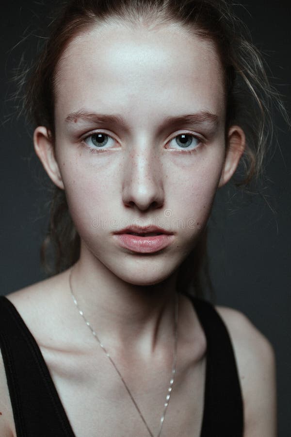 Retrato De La Cara Del Primer De La Mujer Joven Sin Maquillaje I Natural Imagen de archivo - Imagen de sano, frescura: 66345067 Retrato De La Cara Del Primer De La Mujer Joven Sin Maquillaje I Natural Imagen de archivo - Imagen de sano, frescura: 66345067