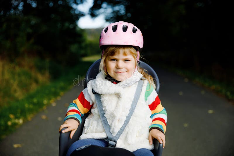 Los niños bebé niño pequeño casco de protección bicicleta skateboard scooter chicas jóvenes. 