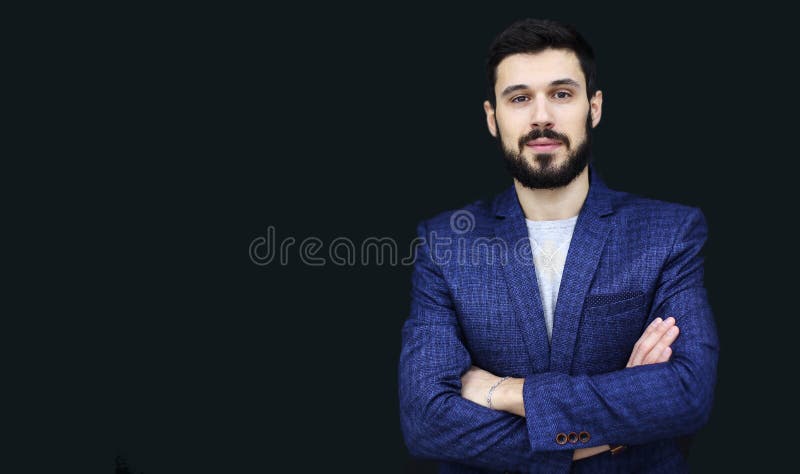 Retrato de un hombre maduro en fondo negro foto de archivo libre de regalías Retrato de un hombre maduro en fondo negro foto de archivo libre de regalías