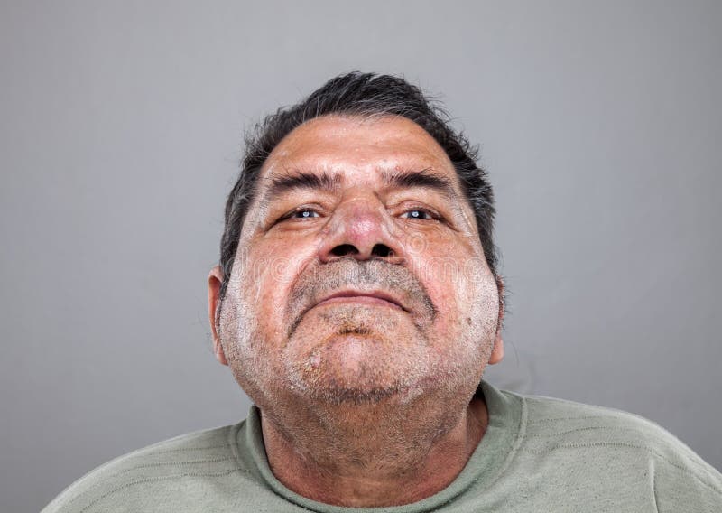 Retrato de un hombre mayor fotos de archivo libres de regalías Retrato de un hombre mayor fotos de archivo libres de regalías
